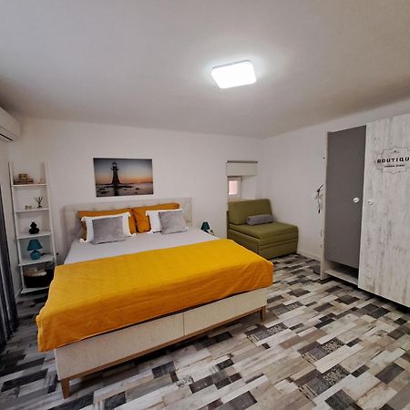 Kuca Za Odmor Eni **** Villa Šibenik Kültér fotó