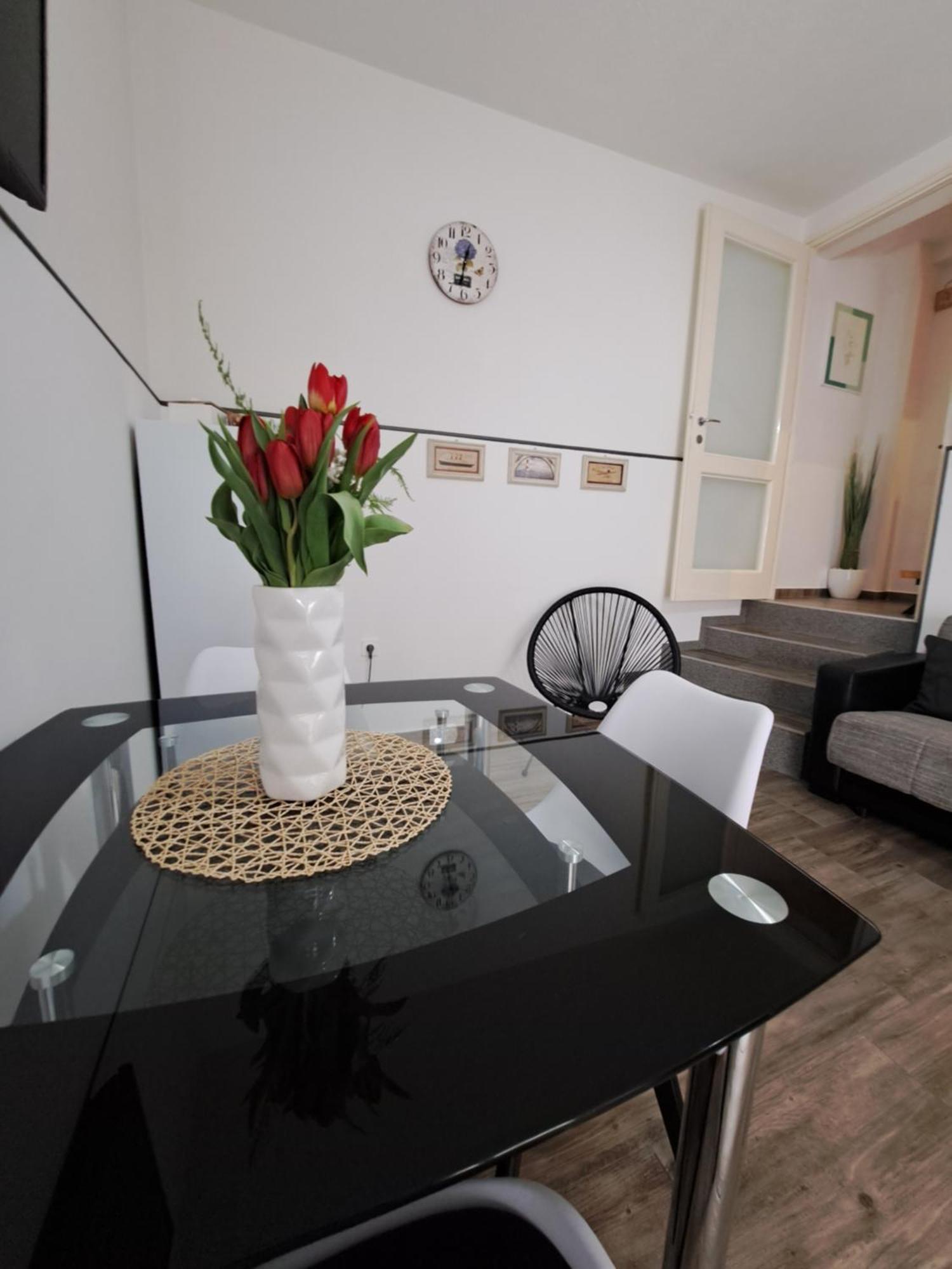 Kuca Za Odmor Eni **** Villa Šibenik Kültér fotó
