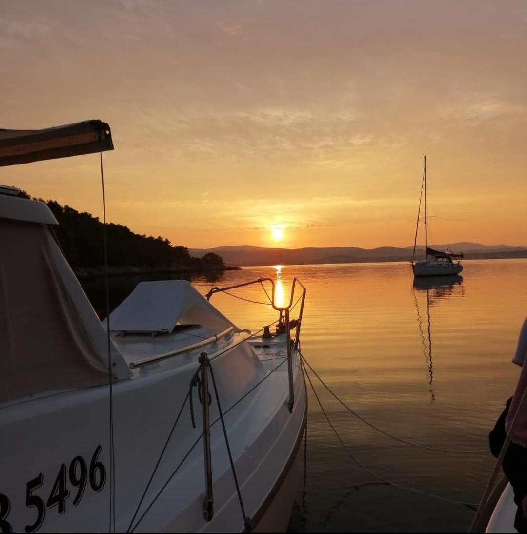 Kuca Za Odmor Eni **** Villa Šibenik Kültér fotó