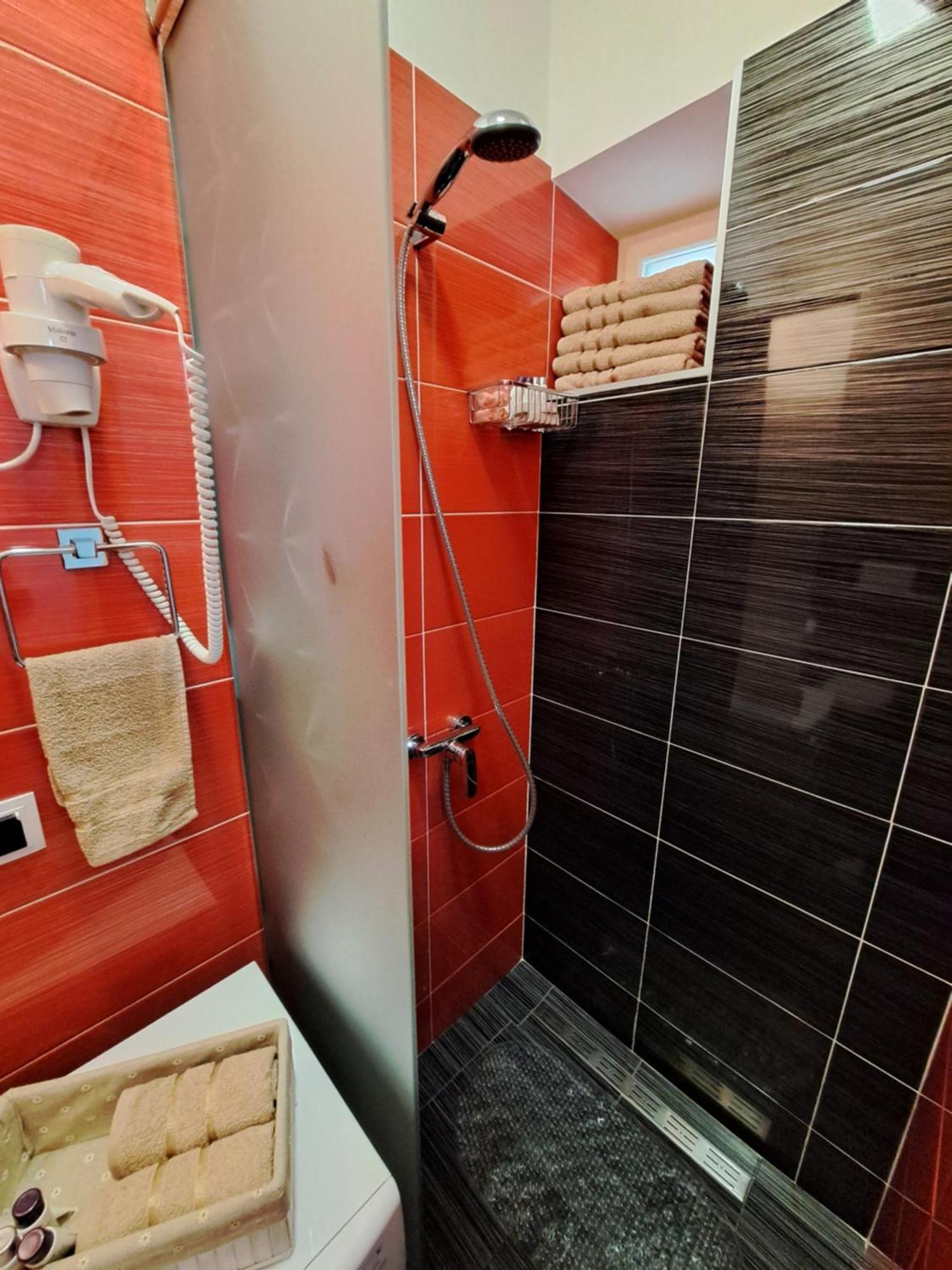 Kuca Za Odmor Eni **** Villa Šibenik Kültér fotó